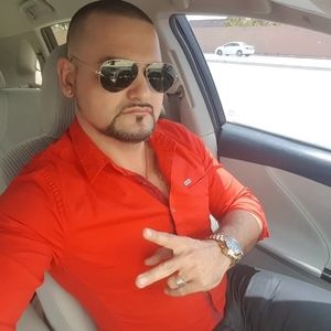 Meet your Posher, Yoexy